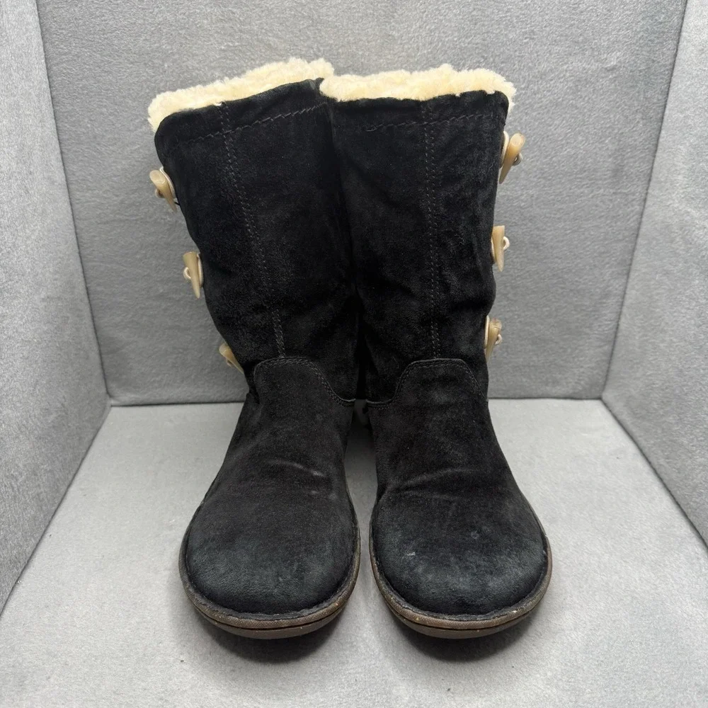 UGG pre owned
